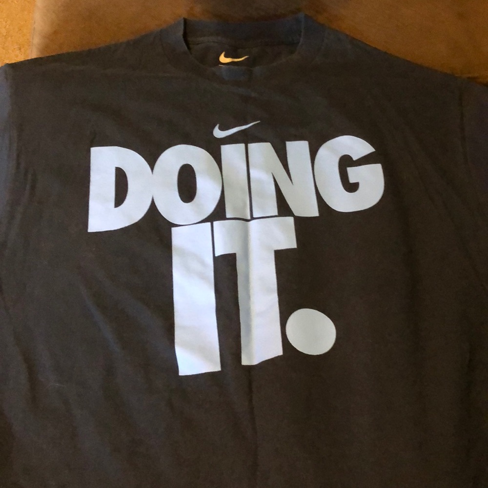 Nike shirt never worn